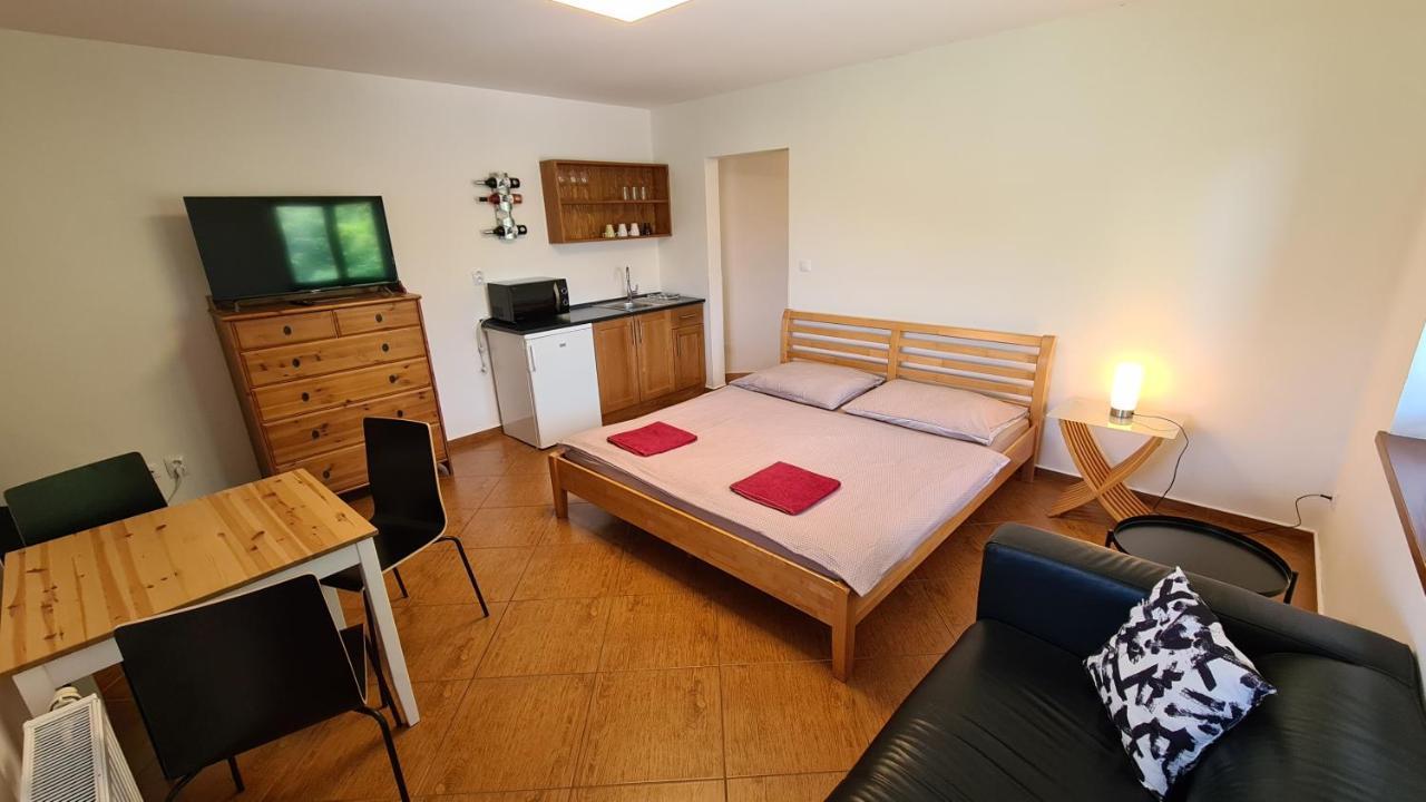 Apartmany Turold Микулов Екстериор снимка