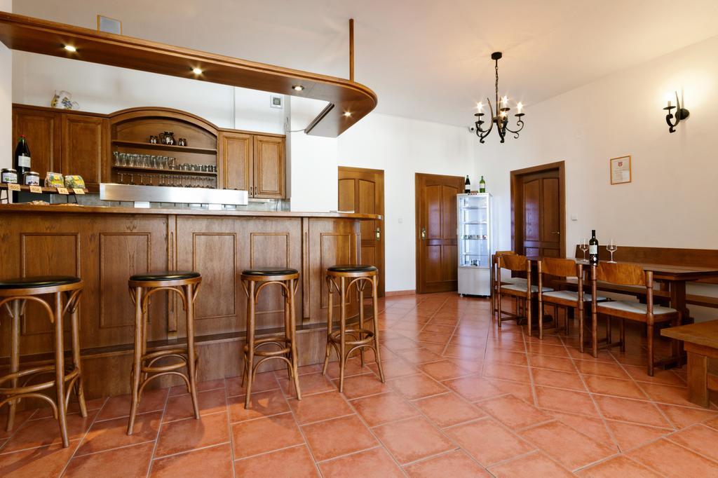 Apartmany Turold Микулов Екстериор снимка
